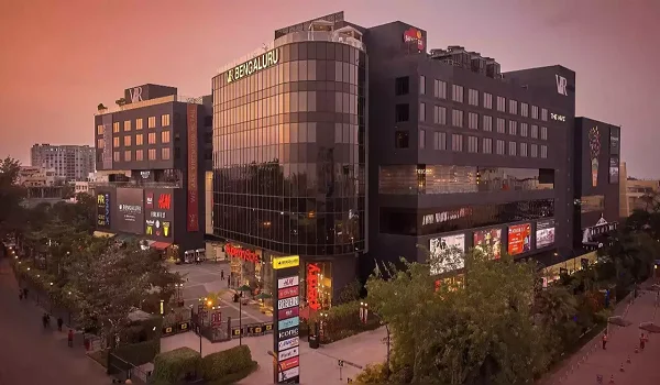 Featured Image of Malls near Godrej Neopolis